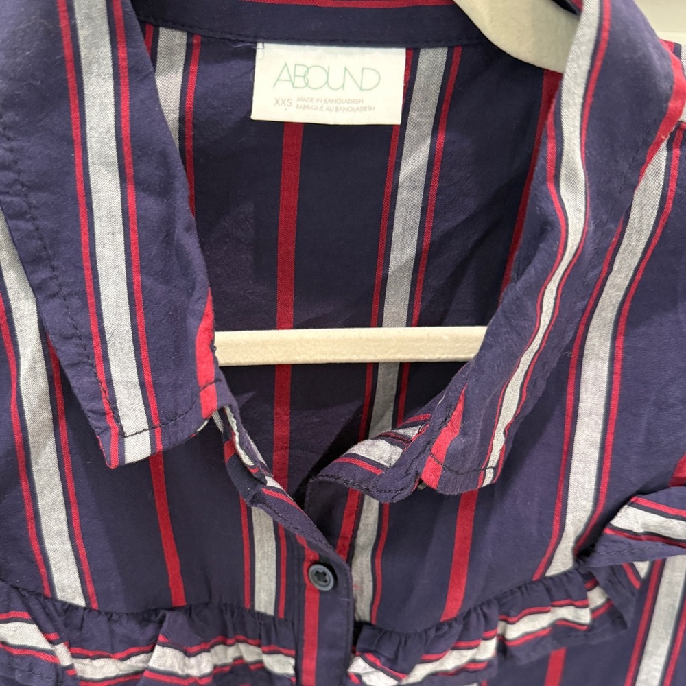 Abound button down - Picture 2 of 2